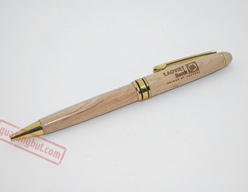 bút gỗ khắc chữ theo yêu cầu